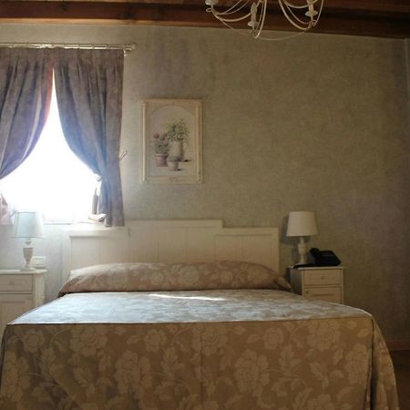Relais Mondotella Pozzolengo Zewnętrze zdjęcie